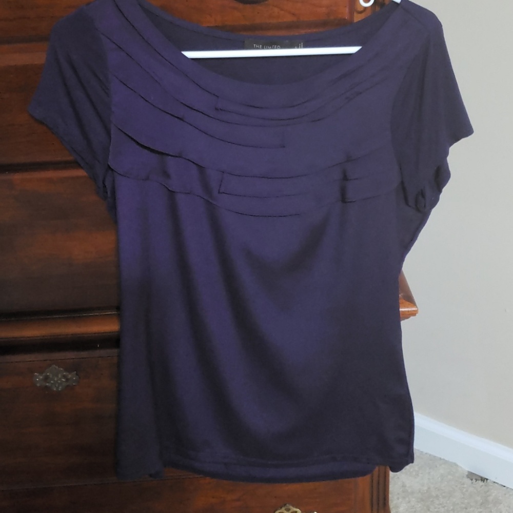 Plum capped sleeve shirt